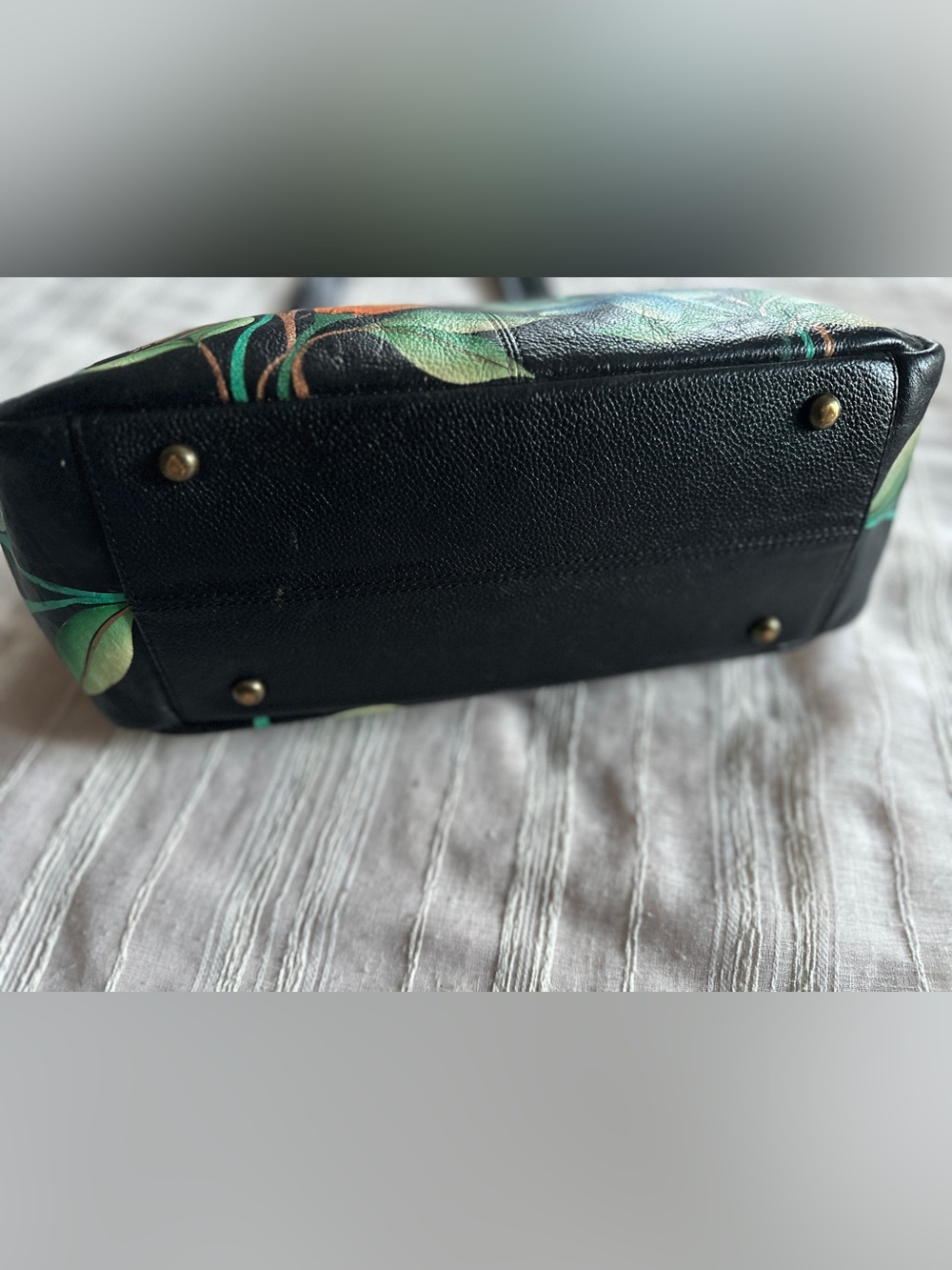 Anna by Anuschka Hand Painted Leather Shoulder Bag | Birds in Paradise Black - Picture 4 of 16